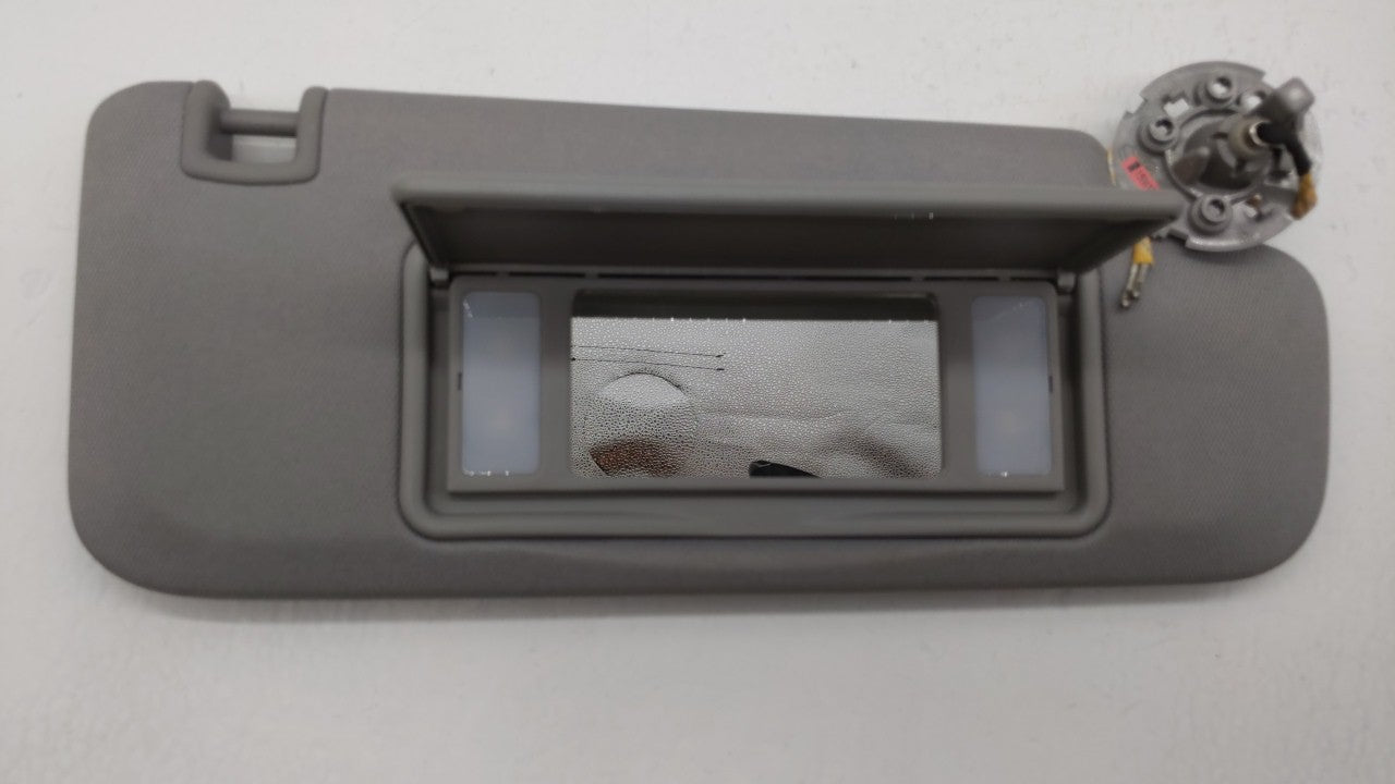 2016-2019 Chevrolet Malibu Sun Visor Shade Replacement Passenger Right Mirror Fits Fits 2016 2017 2018 2019 OEM Used Auto Pa