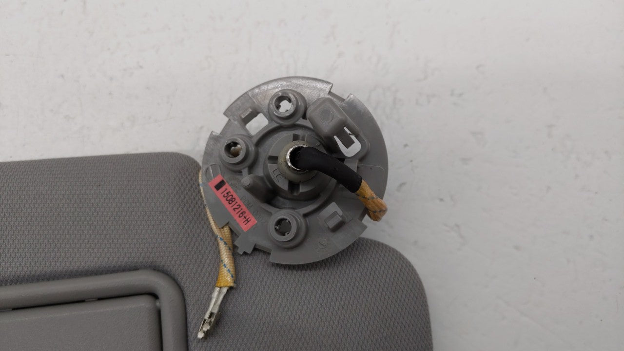 2016-2019 Chevrolet Malibu Sun Visor Shade Replacement Passenger Right Mirror Fits Fits 2016 2017 2018 2019 OEM Used Auto Pa