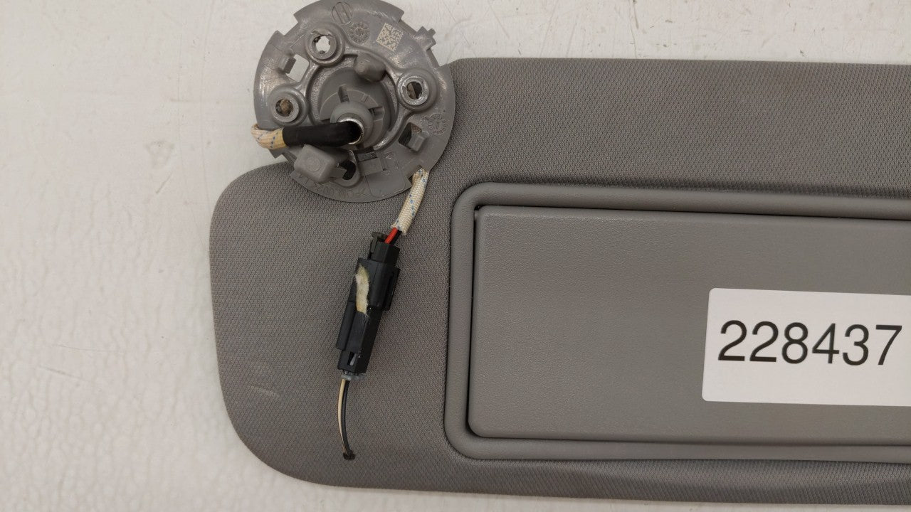 2016-2019 Chevrolet Malibu Sun Visor Shade Replacement Driver Left Mirror Fits Fits 2016 2017 2018 2019 OEM Used Auto Parts 