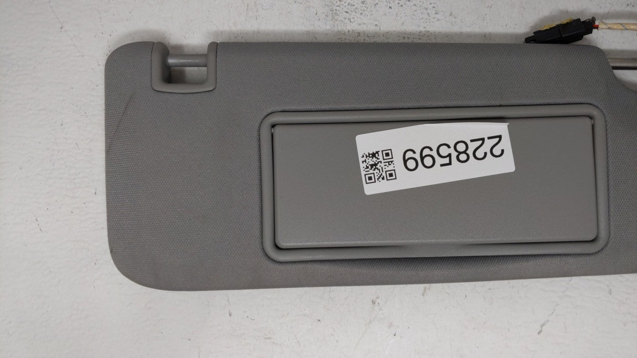 2016-2019 Chevrolet Malibu Sun Visor Shade Replacement Passenger Right Mirror Fits Fits 2016 2017 2018 2019 OEM Used Auto Pa