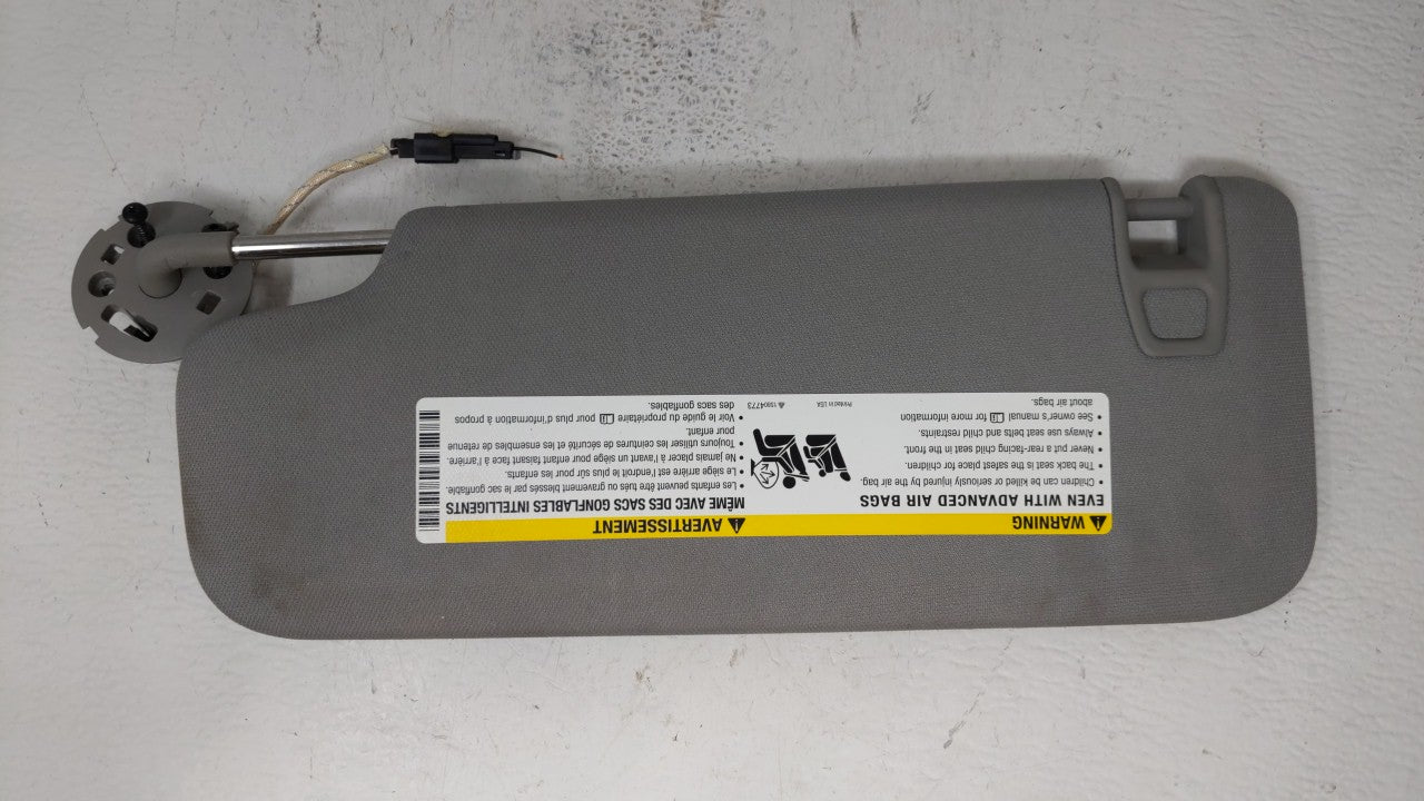 2016-2019 Chevrolet Malibu Sun Visor Shade Replacement Passenger Right Mirror Fits Fits 2016 2017 2018 2019 OEM Used Auto Pa