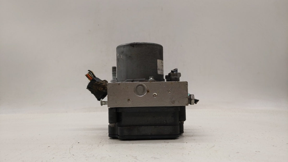 2018 Chevrolet Malibu Anti-Lock Brake ABS Pump Module Actuator OEM P/N:84325538 Fits OEM Used Auto Parts - Oemusedautoparts1