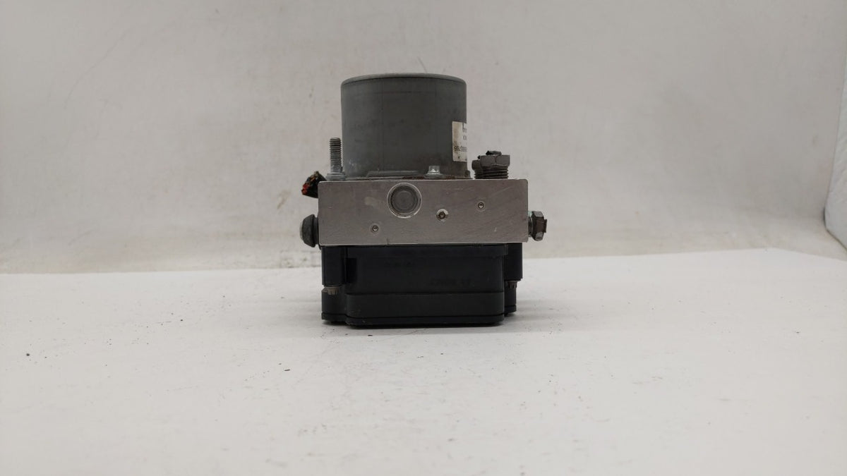 2018 Chevrolet Malibu Anti-Lock Brake ABS Pump Module Actuator OEM P/N:84205167 84325538 Fits OEM Used Auto Parts - Oemuseda