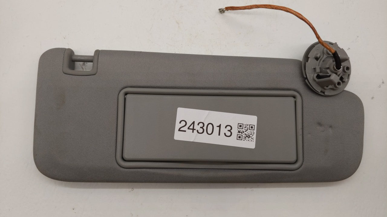 2016-2019 Chevrolet Malibu Sun Visor Shade Replacement Passenger Right Mirror Fits Fits 2016 2017 2018 2019 OEM Used Auto Pa