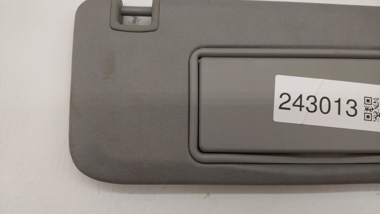 2016-2019 Chevrolet Malibu Sun Visor Shade Replacement Passenger Right Mirror Fits Fits 2016 2017 2018 2019 OEM Used Auto Pa