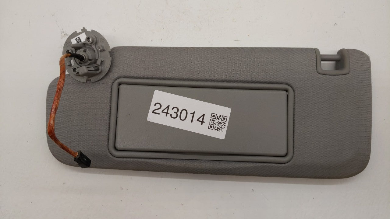 2016-2019 Chevrolet Malibu Sun Visor Shade Replacement Driver Left Mirror Fits Fits 2016 2017 2018 2019 OEM Used Auto Parts 