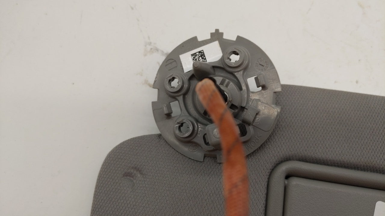 2016-2019 Chevrolet Malibu Sun Visor Shade Replacement Driver Left Mirror Fits Fits 2016 2017 2018 2019 OEM Used Auto Parts 