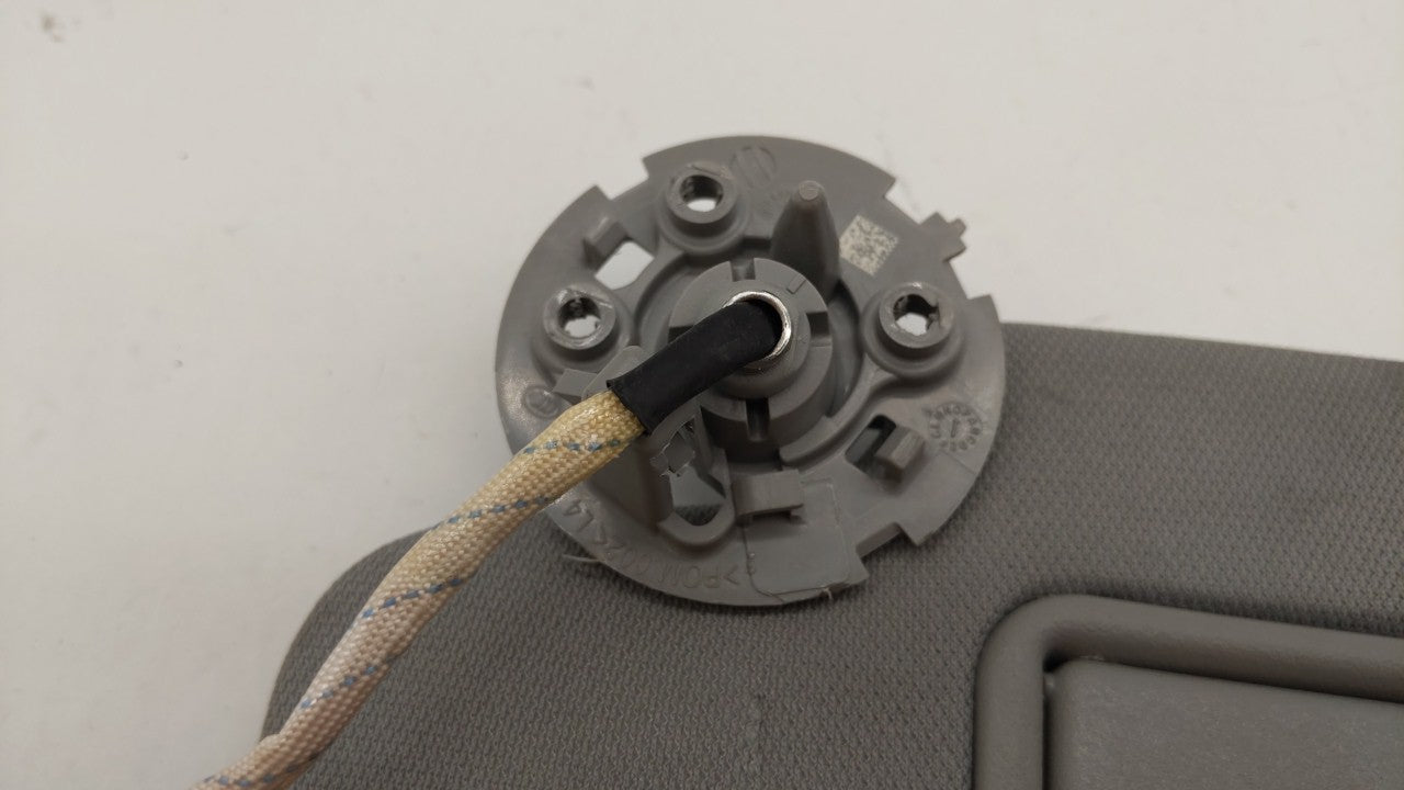 2016-2019 Chevrolet Malibu Sun Visor Shade Replacement Driver Left Mirror Fits Fits 2016 2017 2018 2019 OEM Used Auto Parts 