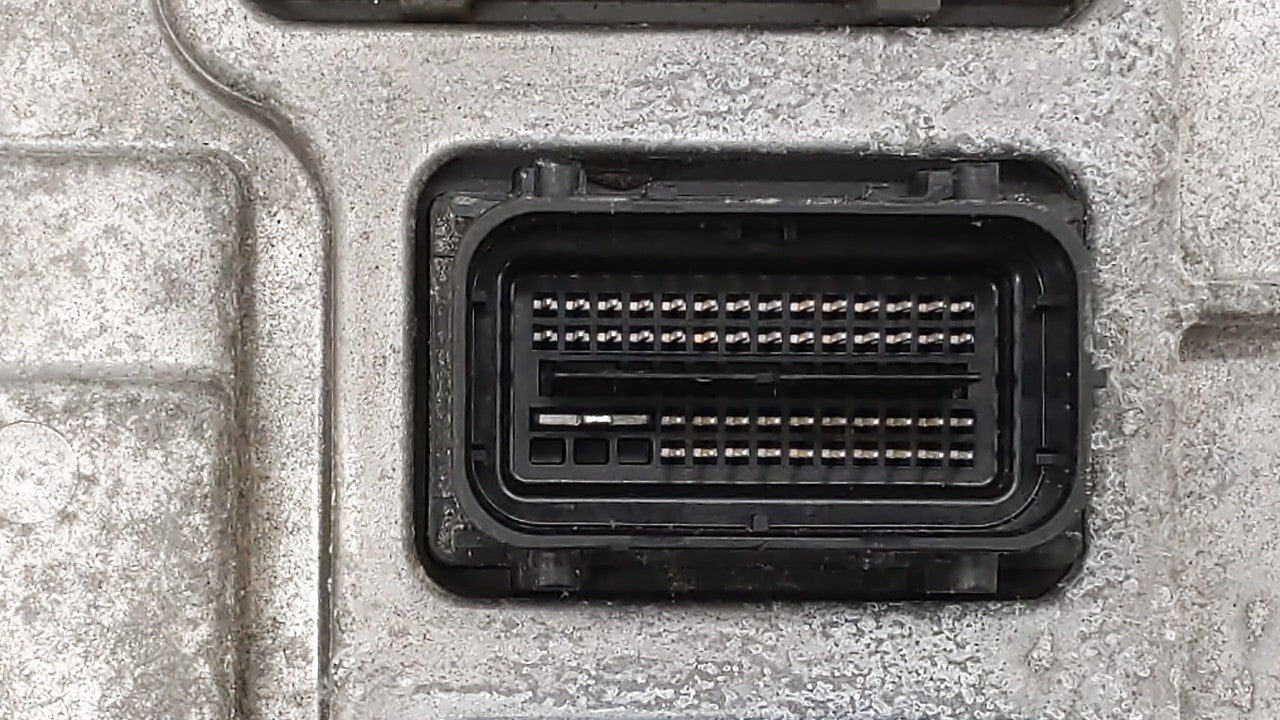 2018-2019 Chevrolet Malibu PCM Engine Control Computer ECU ECM PCU OEM P/N:12680194 12699666, 12697426 Fits Fits 2018 2019 O