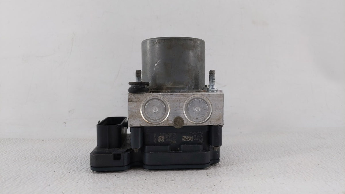 2018 Chevrolet Malibu Anti-Lock Brake ABS Pump Module Actuator OEM P/N:84205167 84325538 Fits OEM Used Auto Parts - Oemuseda
