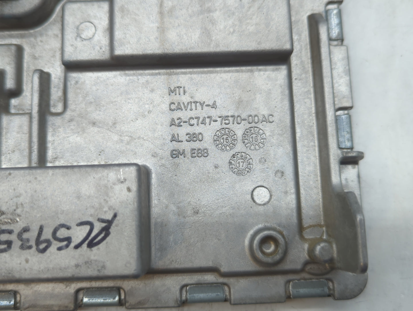 2018-2019 Chevrolet Malibu PCM Engine Control Computer ECU ECM PCU OEM P/N:12694511 12680194, 12699666 Fits Fits 2018 2019 O