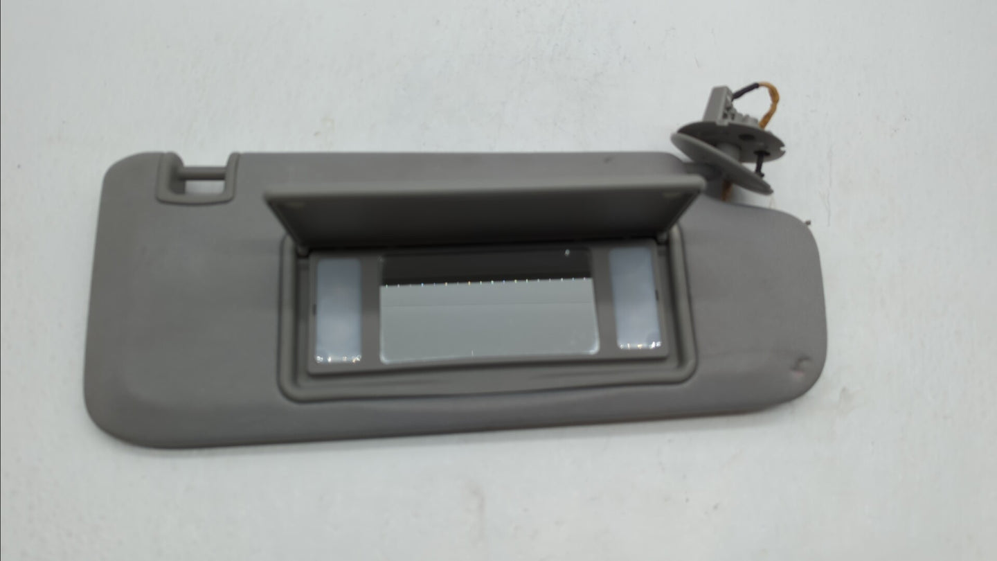 2016-2019 Chevrolet Malibu Sun Visor Shade Replacement Passenger Right Mirror Fits Fits 2016 2017 2018 2019 OEM Used Auto Pa