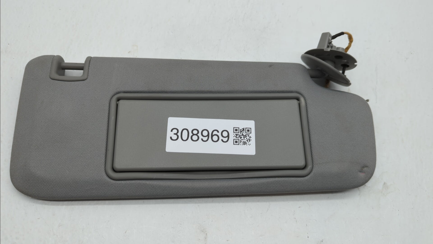 2016-2019 Chevrolet Malibu Sun Visor Shade Replacement Passenger Right Mirror Fits Fits 2016 2017 2018 2019 OEM Used Auto Pa