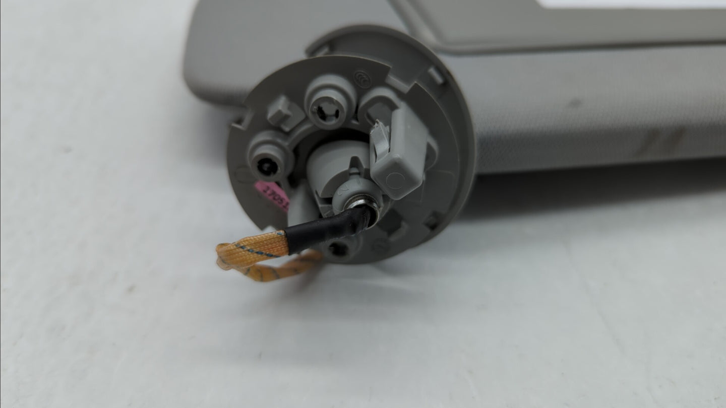 2016-2019 Chevrolet Malibu Sun Visor Shade Replacement Passenger Right Mirror Fits Fits 2016 2017 2018 2019 OEM Used Auto Pa