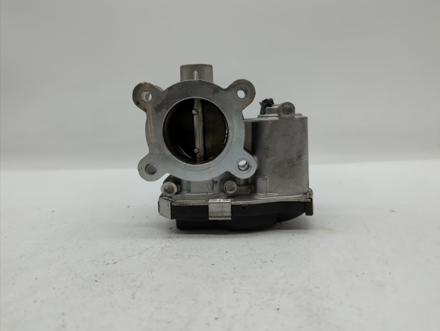 2016-2019 Chevrolet Malibu Throttle Body P/N:12659491BA 12671379AA Fits Fits 2016 2017 2018 2019 OEM Used Auto Parts - Oemus