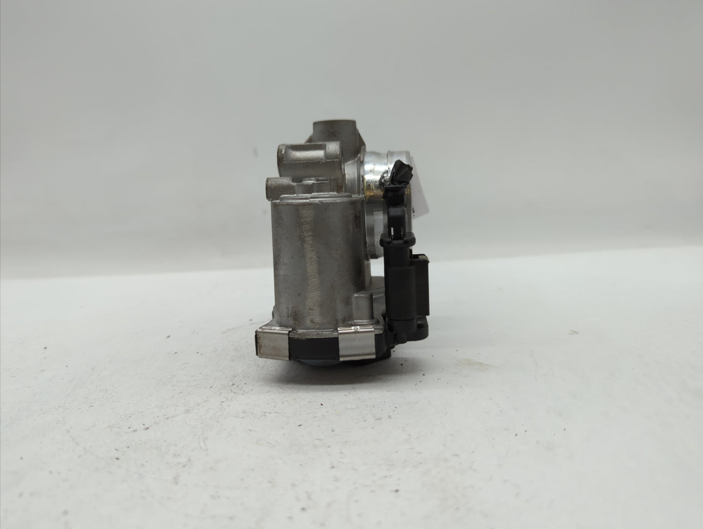 2016-2019 Chevrolet Malibu Throttle Body P/N:12659491BA 12671379AA Fits Fits 2016 2017 2018 2019 OEM Used Auto Parts - Oemus