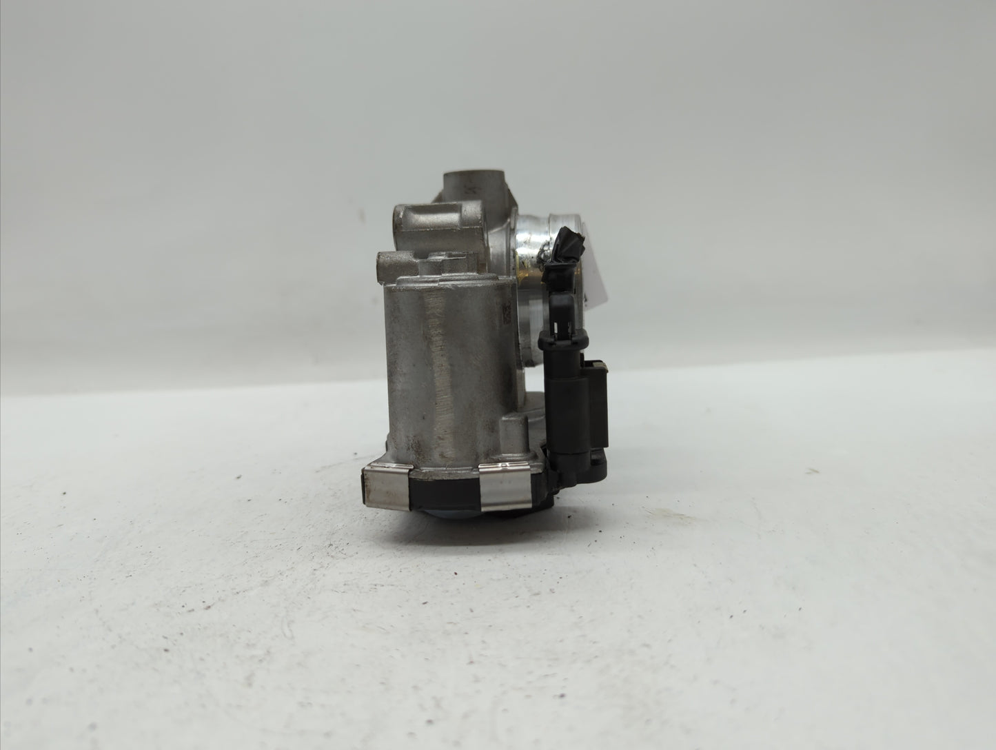 2016-2019 Chevrolet Malibu Throttle Body P/N:12659491BA 12671379AA Fits Fits 2016 2017 2018 2019 OEM Used Auto Parts - Oemus