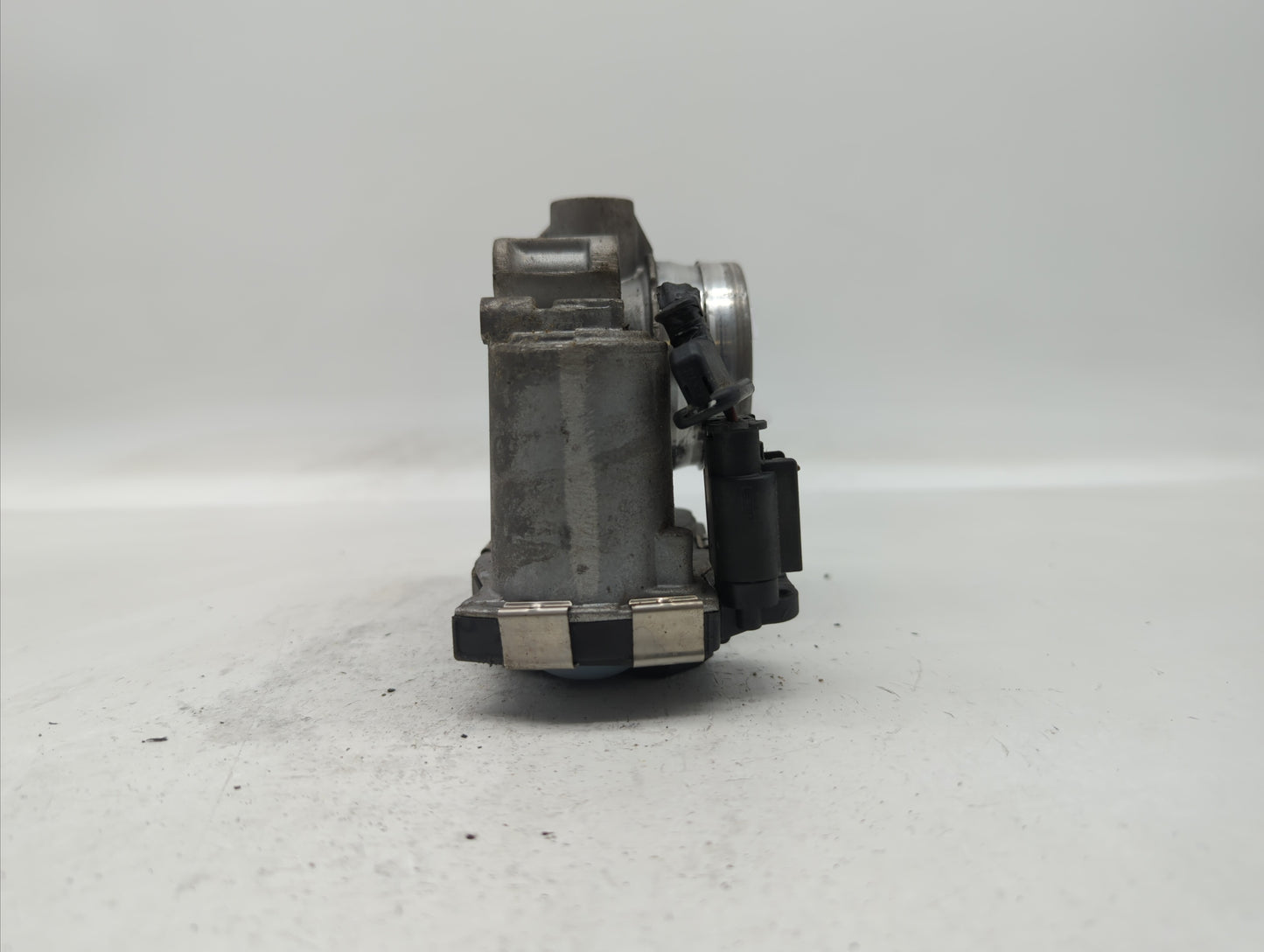 2016-2019 Chevrolet Malibu Throttle Body P/N:12659491BA 12671379AA Fits Fits 2016 2017 2018 2019 OEM Used Auto Parts - Oemus