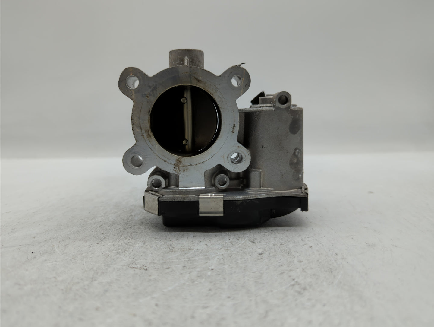 2016-2019 Chevrolet Malibu Throttle Body P/N:12659491BA 12671379AA Fits Fits 2016 2017 2018 2019 OEM Used Auto Parts - Oemus