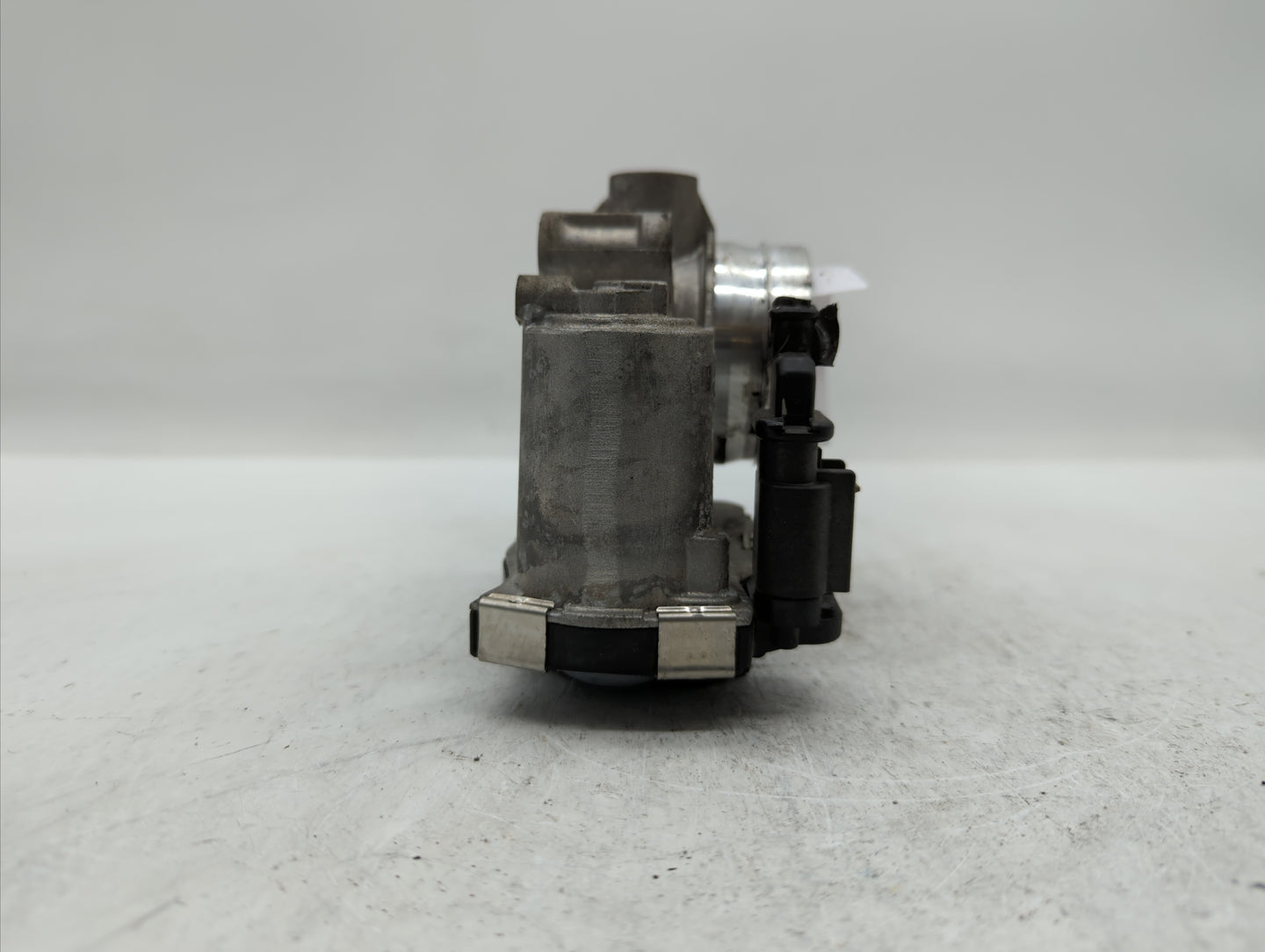 2016-2019 Chevrolet Malibu Throttle Body P/N:12659491BA 12671379AA Fits Fits 2016 2017 2018 2019 OEM Used Auto Parts - Oemus