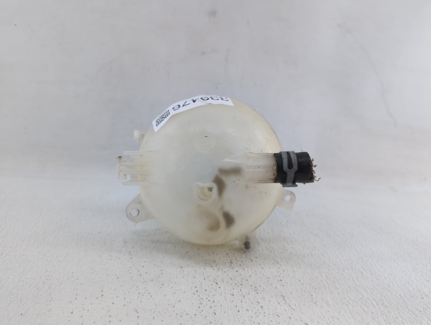 2016 Chevrolet Malibu Radiator Coolant Overflow Expansion Tank Bottle 339476 - Oemusedautoparts1.com
