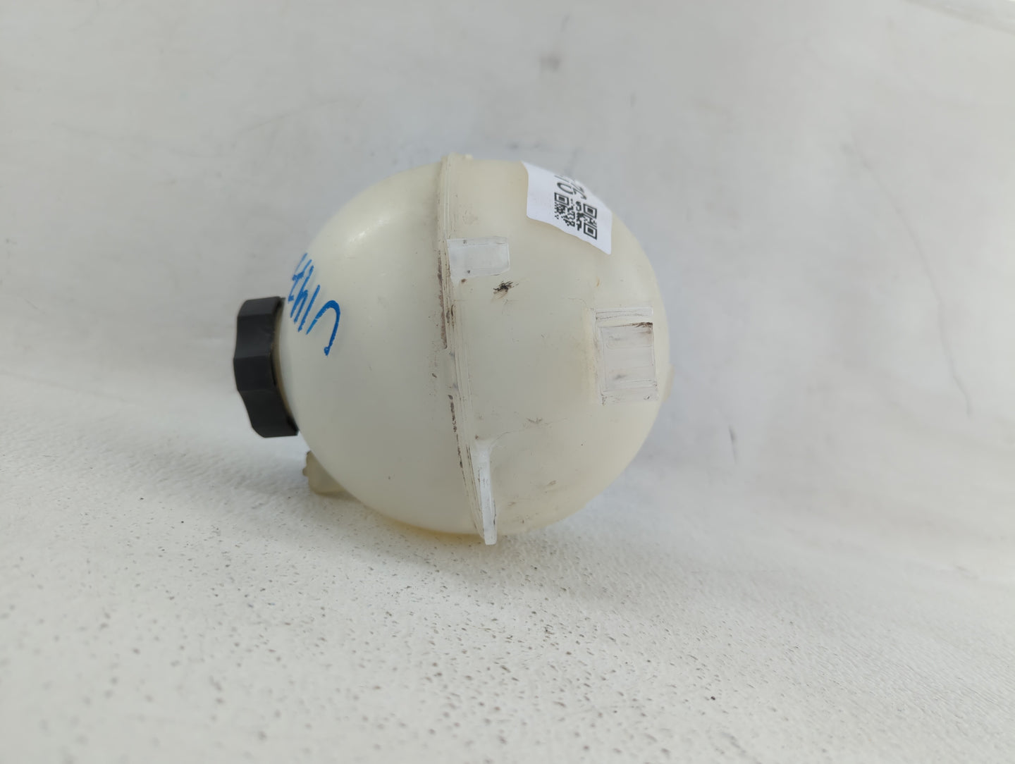 2016 Chevrolet Malibu Radiator Coolant Overflow Expansion Tank Bottle 339476 - Oemusedautoparts1.com