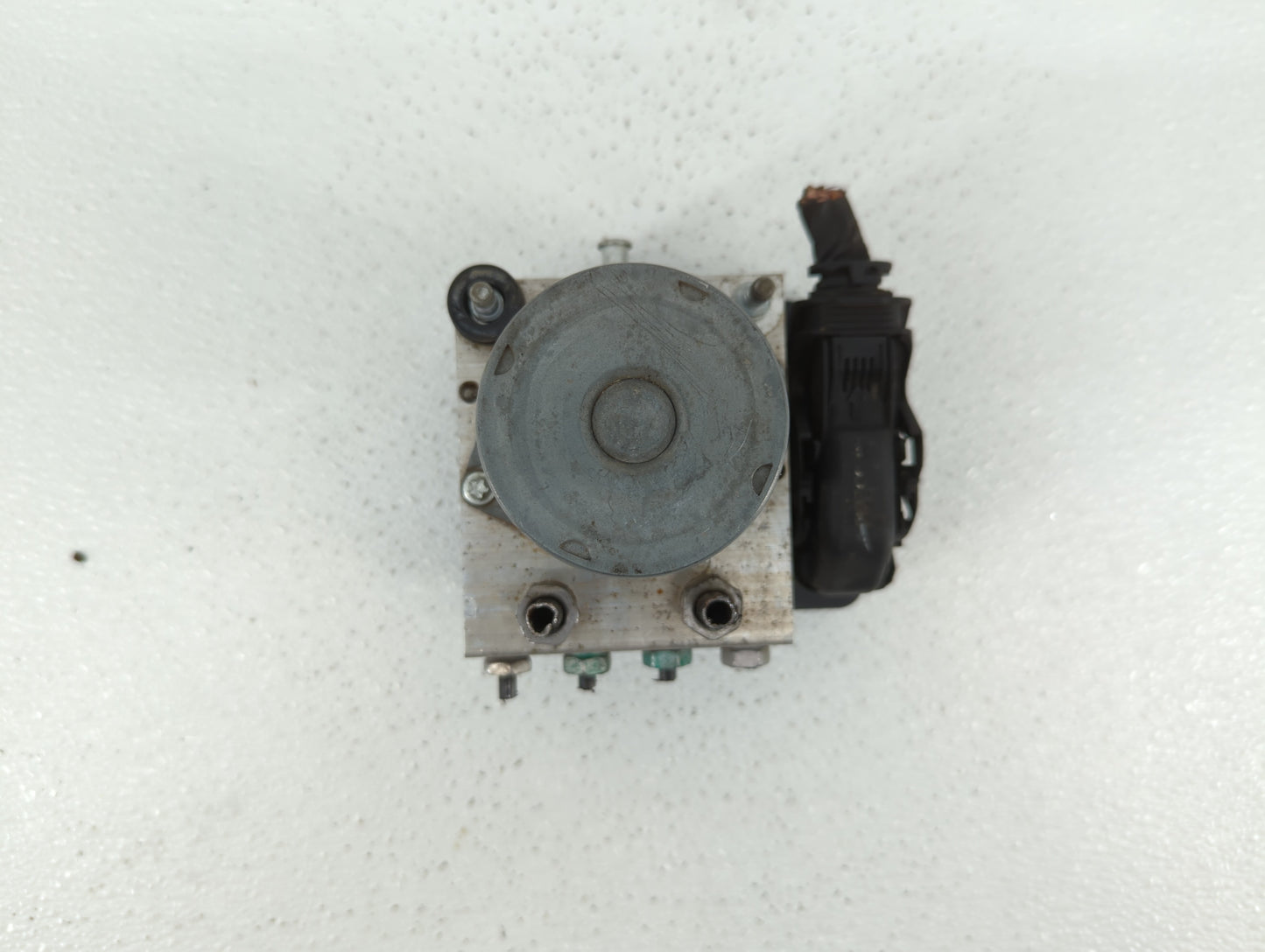 2018 Chevrolet Malibu ABS Pump Control Module Replacement P/N:84205167 84325538 Fits OEM Used Auto Parts - Oemusedautoparts1