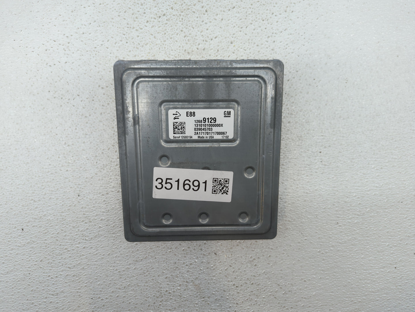 2018-2019 Chevrolet Malibu PCM Engine Control Computer ECU ECM PCU OEM P/N:12699666 12689129, 12694511 Fits Fits 2018 2019 O