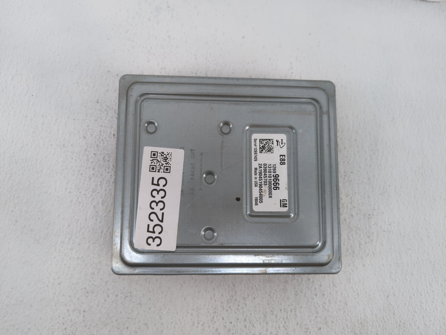 2018-2019 Chevrolet Malibu PCM Engine Control Computer ECU ECM PCU OEM P/N:12699666 12689129, 12694511 Fits Fits 2018 2019 O