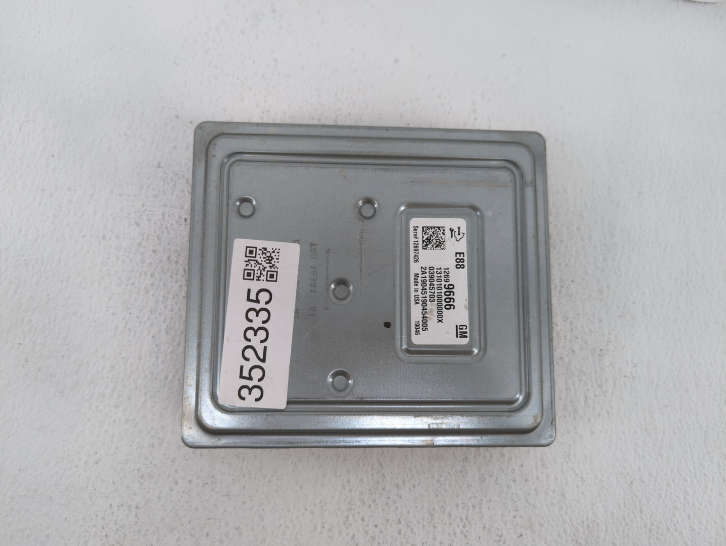 2018-2019 Chevrolet Malibu PCM Engine Control Computer ECU ECM PCU OEM P/N:12699666 12689129, 12694511 Fits Fits 2018 2019 O