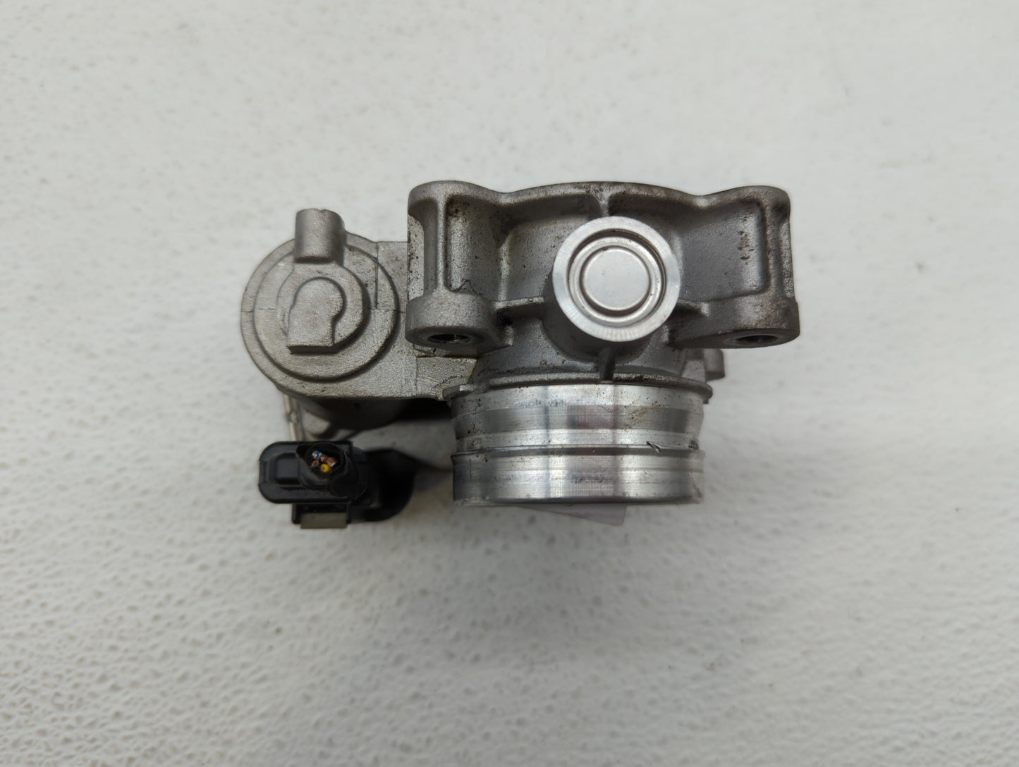 2016-2019 Chevrolet Malibu Throttle Body P/N:12671379AA Fits Fits 2016 2017 2018 2019 OEM Used Auto Parts - Oemusedautoparts