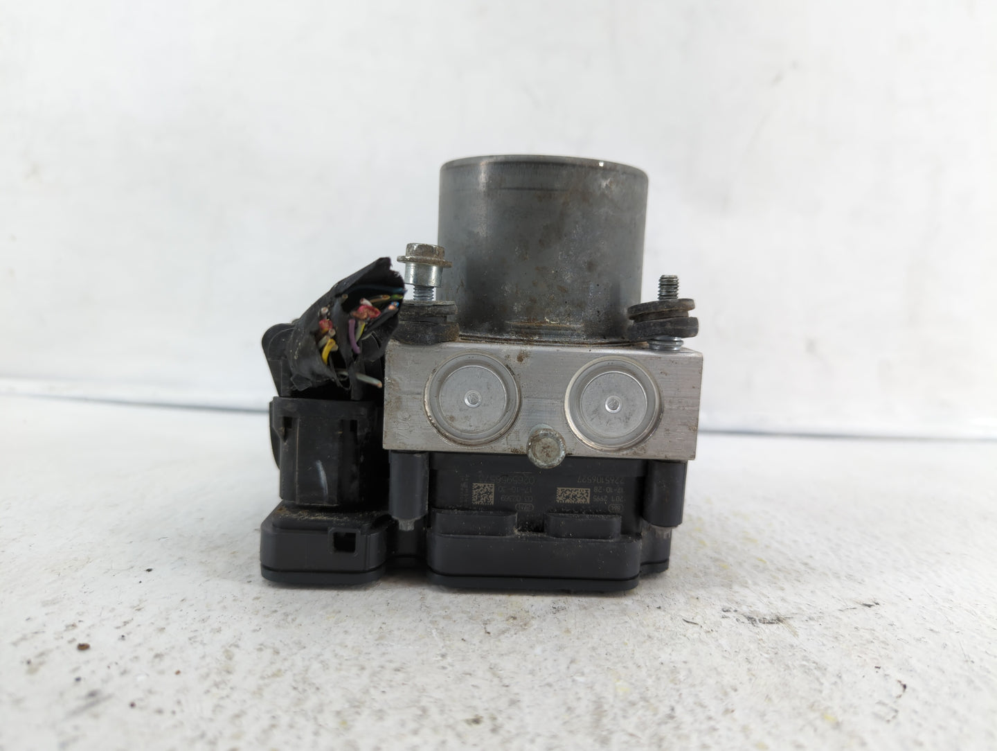 2018 Chevrolet Malibu ABS Pump Control Module Replacement P/N:84205167 84325538 Fits OEM Used Auto Parts - Oemusedautoparts1