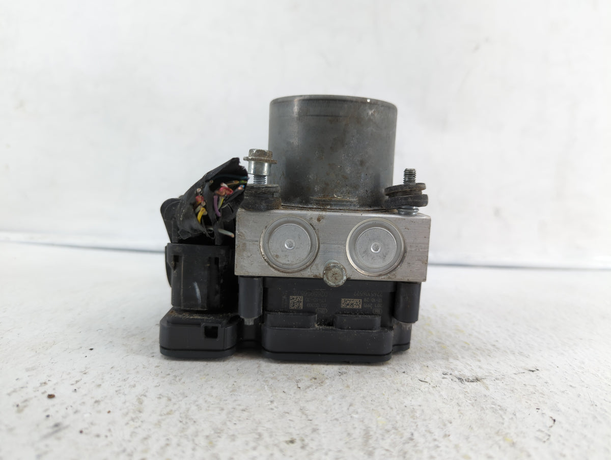 2018 Chevrolet Malibu Anti-Lock Brake ABS Pump Module Actuator OEM P/N:84205167 84325538 Fits OEM Used Auto Parts - Oemuseda