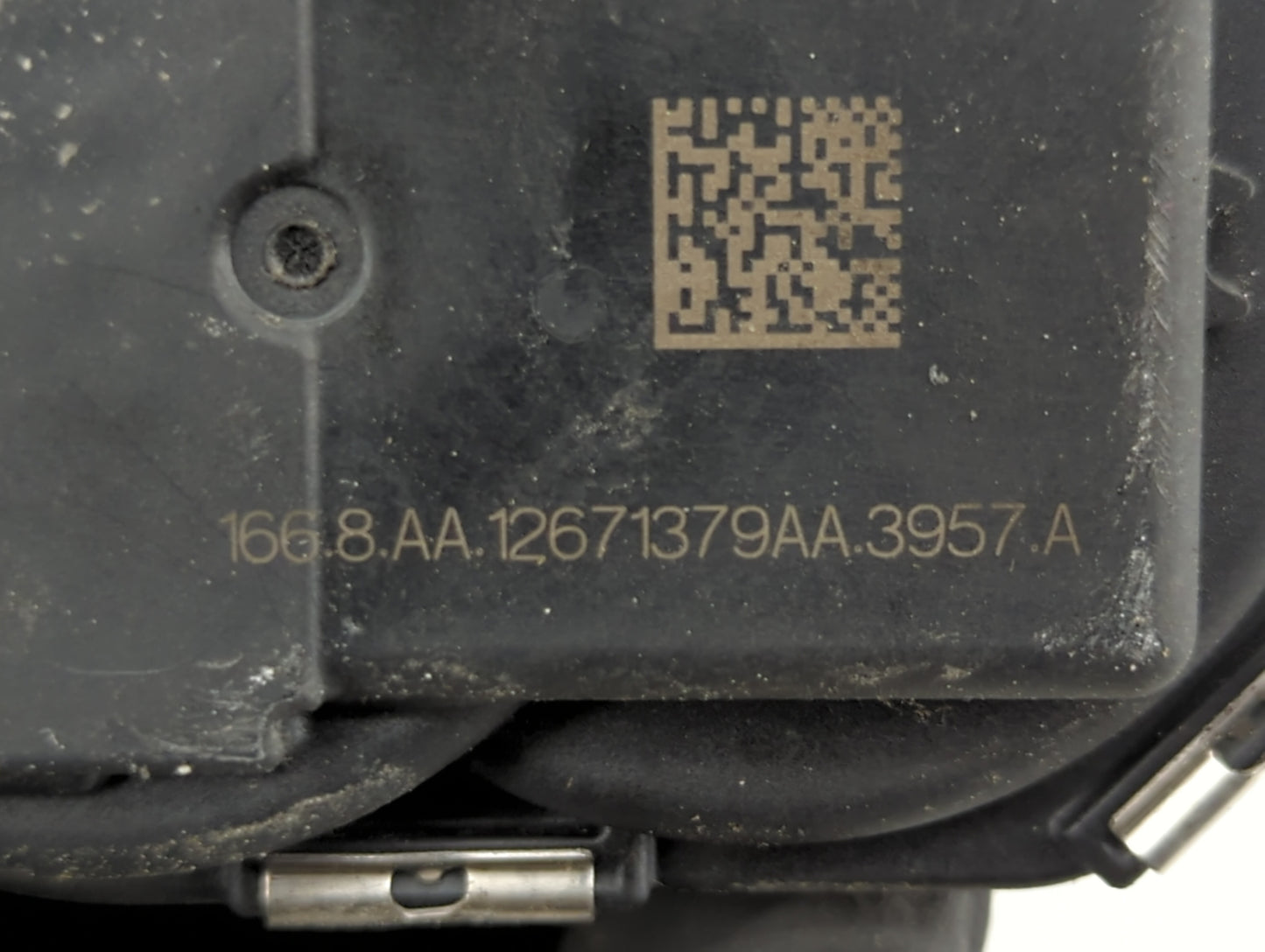 2016-2019 Chevrolet Malibu Throttle Body P/N:12671379AA Fits Fits 2016 2017 2018 2019 OEM Used Auto Parts - Oemusedautoparts