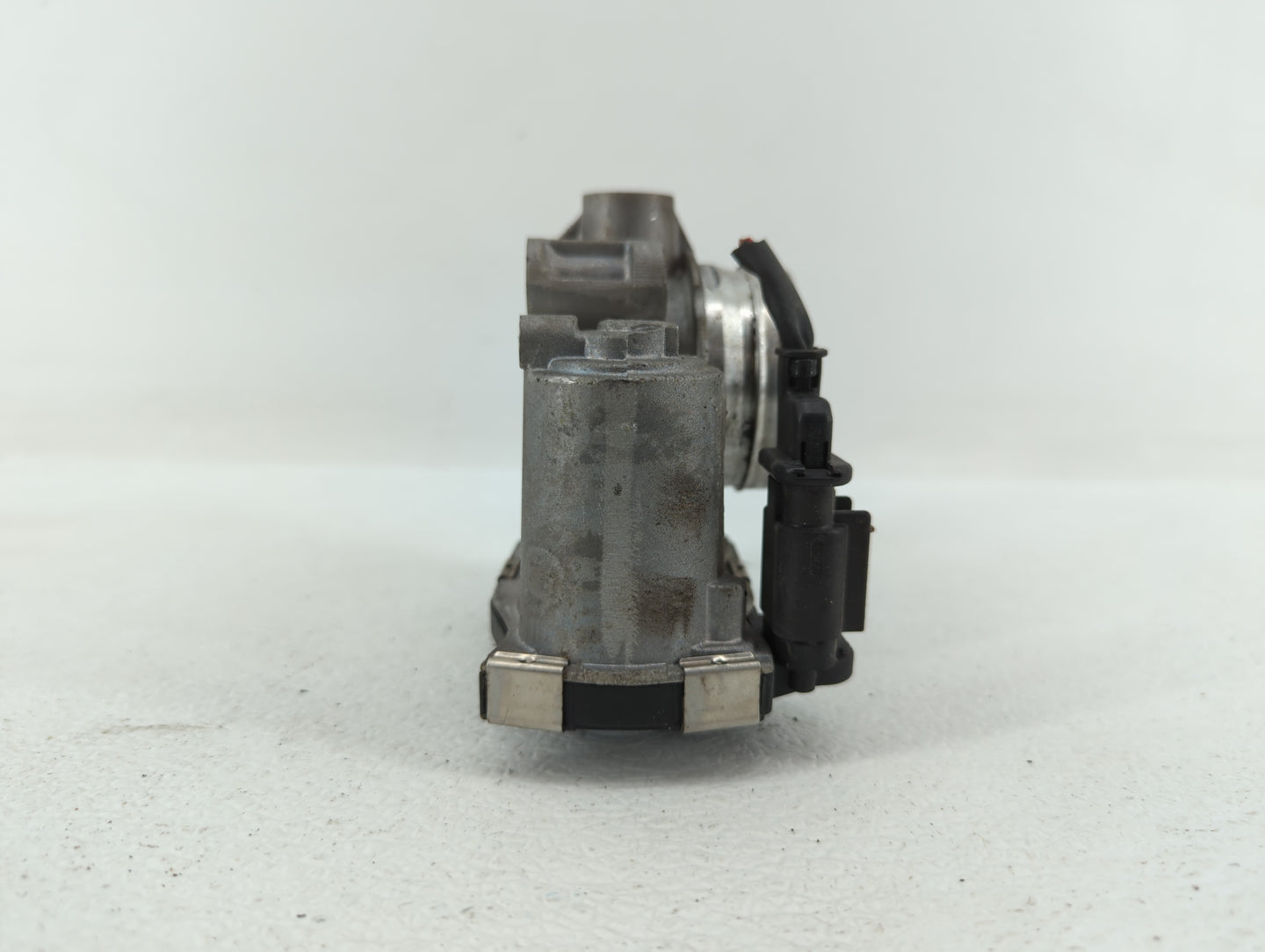 2016-2019 Chevrolet Malibu Throttle Body P/N:12671379AA Fits Fits 2016 2017 2018 2019 OEM Used Auto Parts - Oemusedautoparts