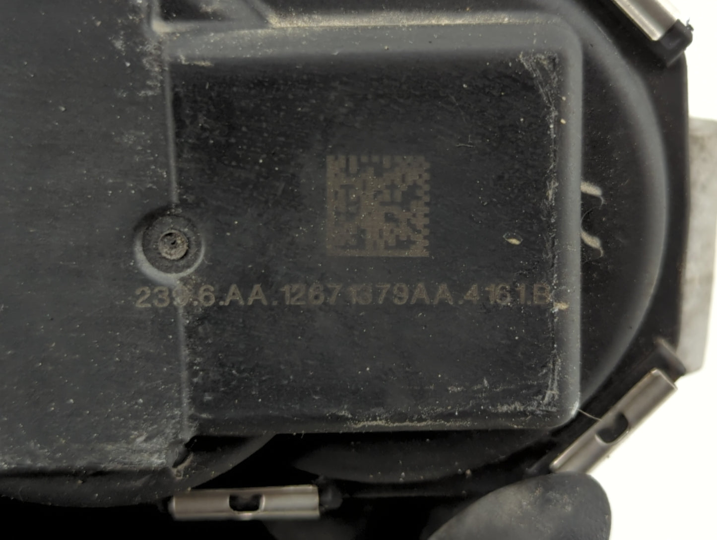 2016-2019 Chevrolet Malibu Throttle Body P/N:12671379AA Fits Fits 2016 2017 2018 2019 OEM Used Auto Parts - Oemusedautoparts