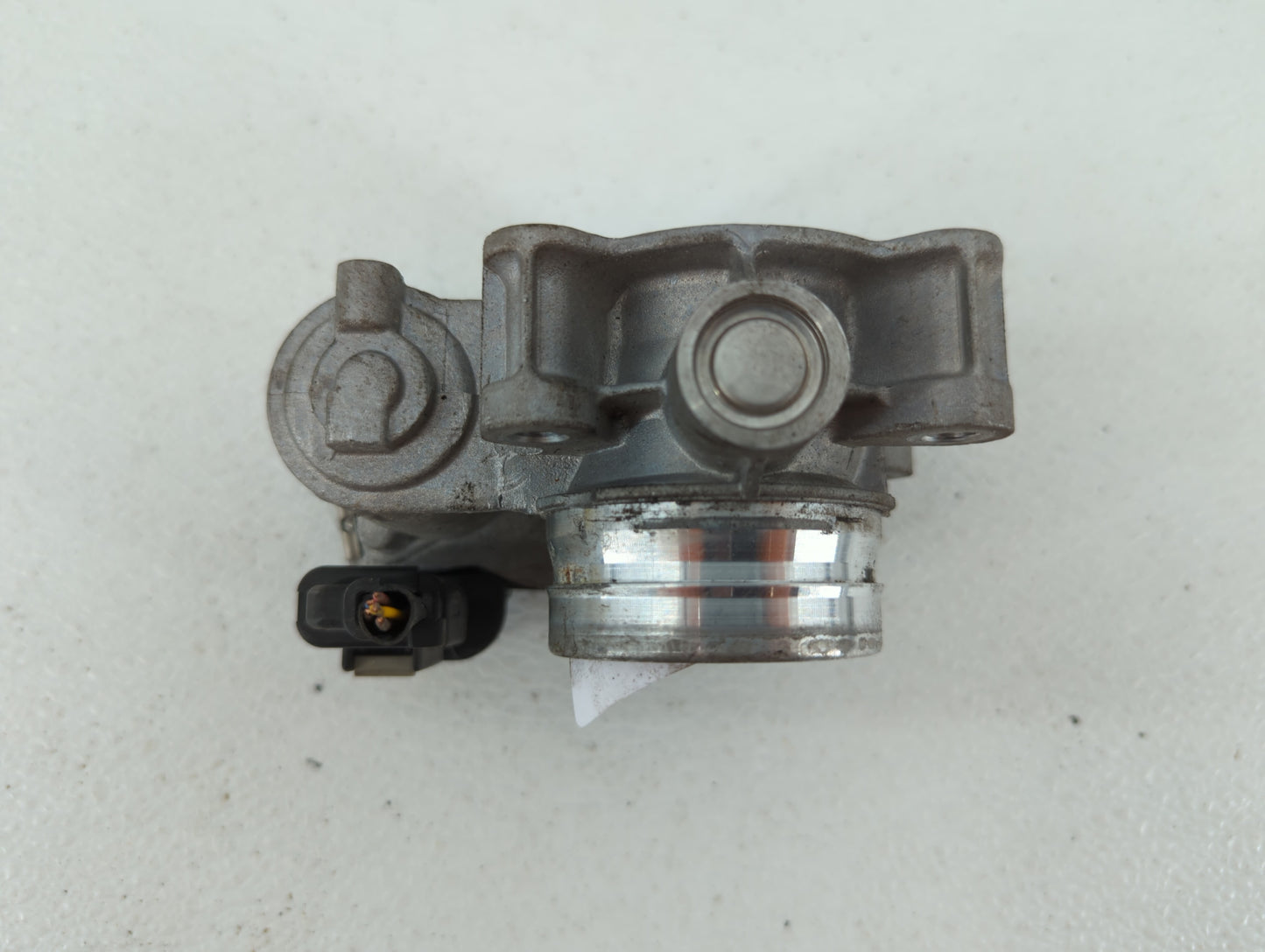 2016-2019 Chevrolet Malibu Throttle Body P/N:12671379AA Fits Fits 2016 2017 2018 2019 OEM Used Auto Parts - Oemusedautoparts