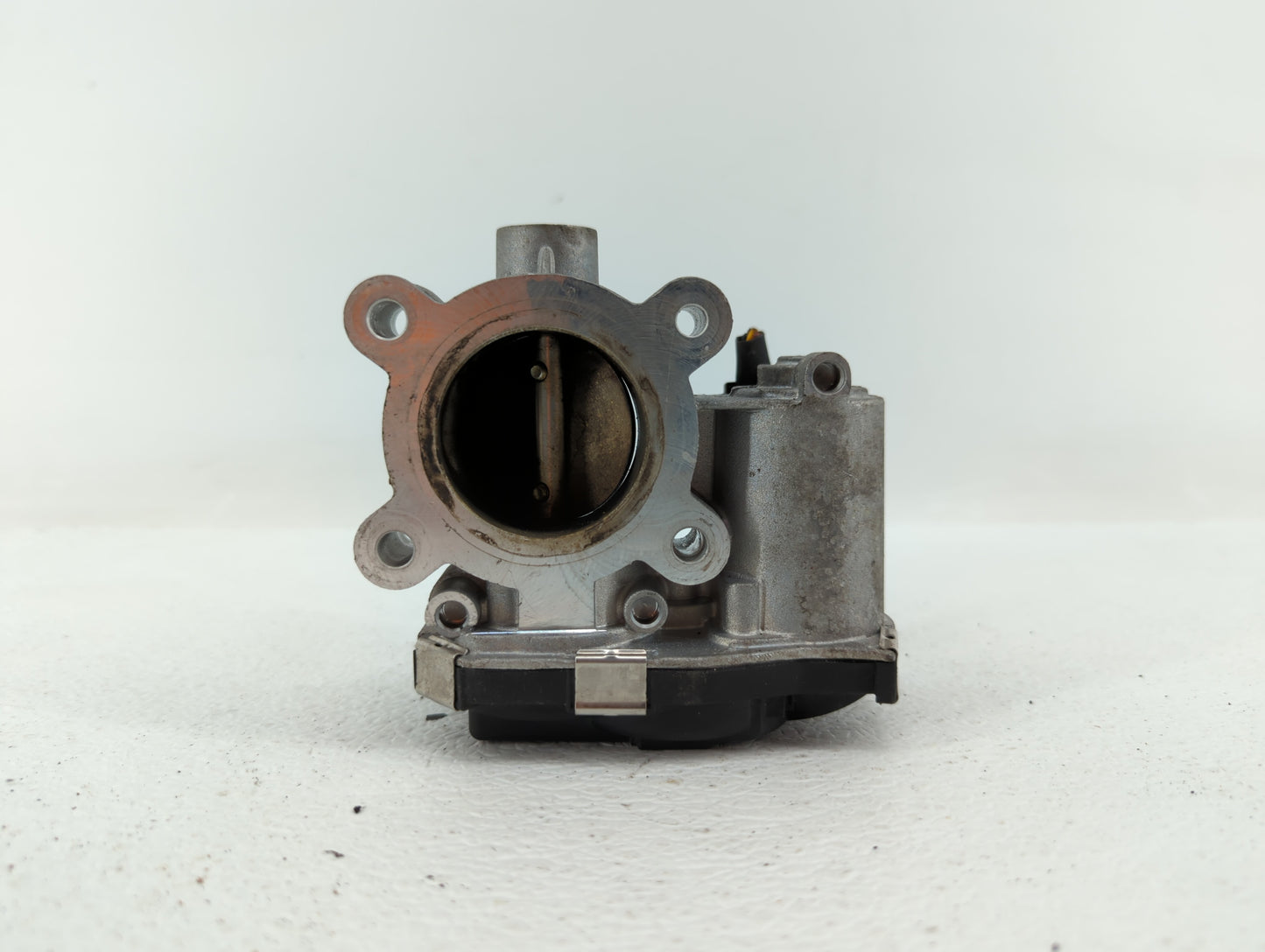 2016-2019 Chevrolet Malibu Throttle Body P/N:12671379AA Fits Fits 2016 2017 2018 2019 OEM Used Auto Parts - Oemusedautoparts