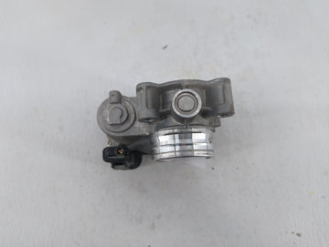 2016-2019 Chevrolet Malibu Throttle Body P/N:12671379AA Fits Fits 2016 2017 2018 2019 OEM Used Auto Parts