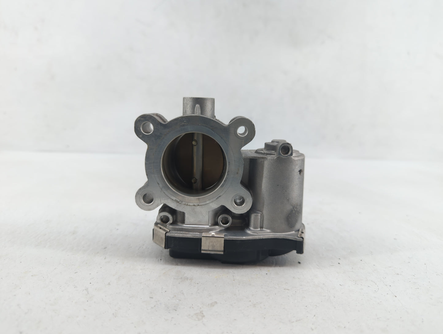 2016-2019 Chevrolet Malibu Throttle Body P/N:12671379AA Fits Fits 2016 2017 2018 2019 OEM Used Auto Parts - Oemusedautoparts