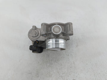 2016-2019 Chevrolet Malibu Throttle Body P/N:12671379AA Fits Fits 2016 2017 2018 2019 OEM Used Auto Parts