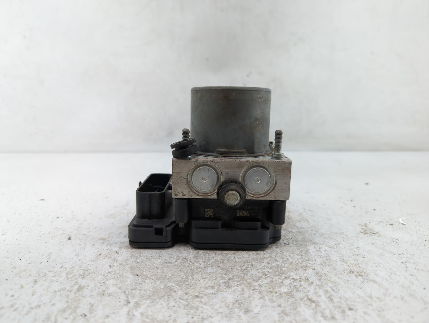 2018 Chevrolet Malibu ABS Pump Control Module Replacement P/N:065055766 84205167, 84325538 Fits OEM Used Auto Parts - Oemuse