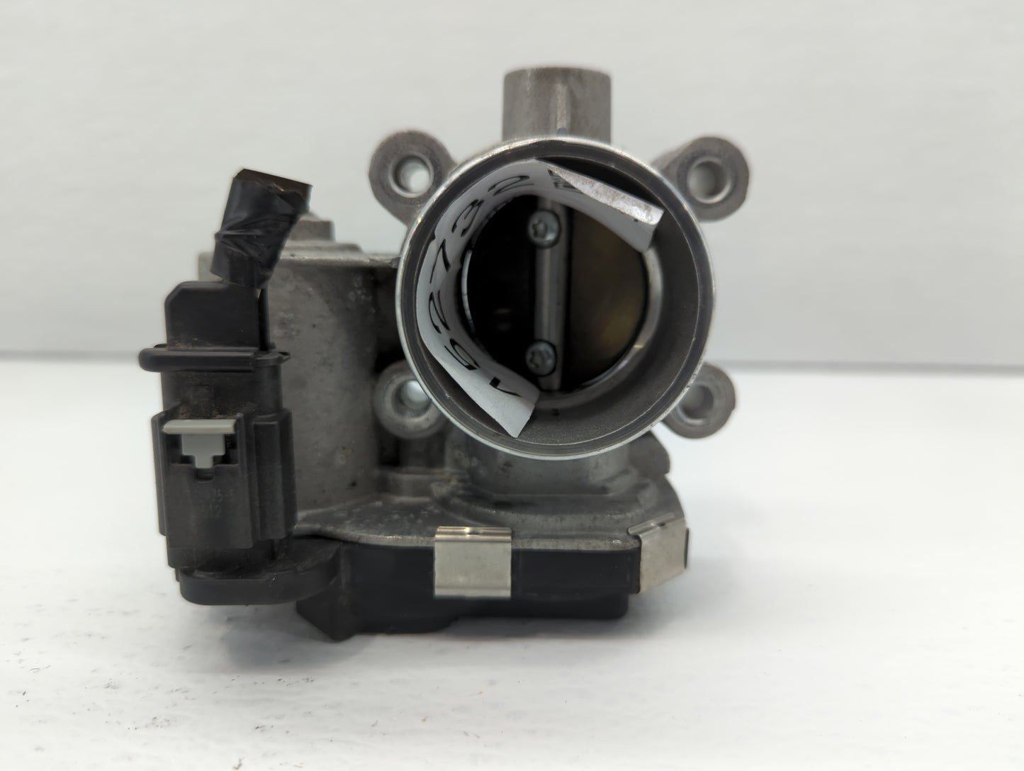 2016-2021 Chevrolet Malibu Throttle Body P/N:12671379AA Fits Fits 2016 2017 2018 2019 2020 2021 2022 OEM Used Auto Parts - O
