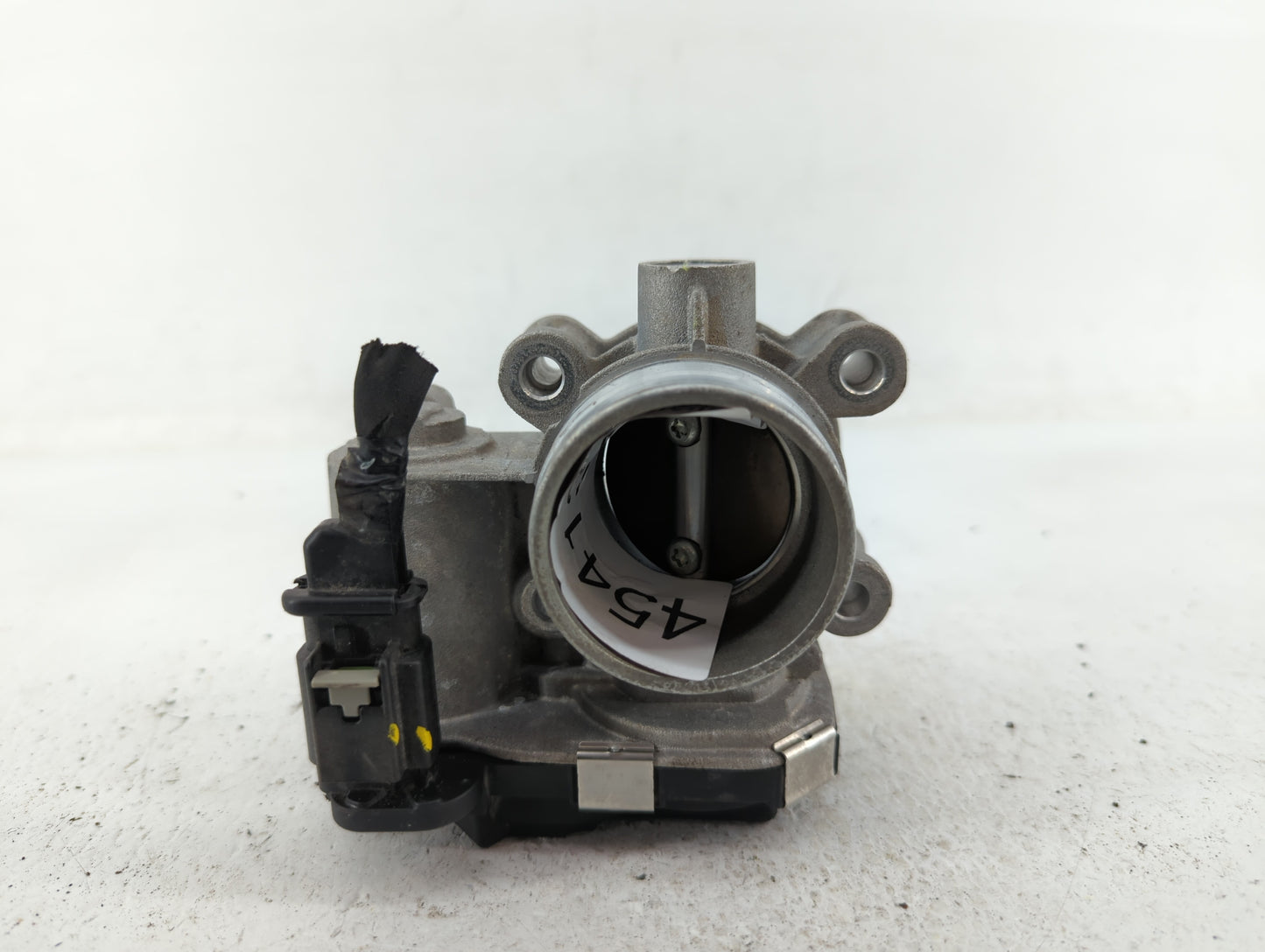 2016-2021 Chevrolet Malibu Throttle Body P/N:12671379AA Fits Fits 2016 2017 2018 2019 2020 2021 2022 OEM Used Auto Parts - O