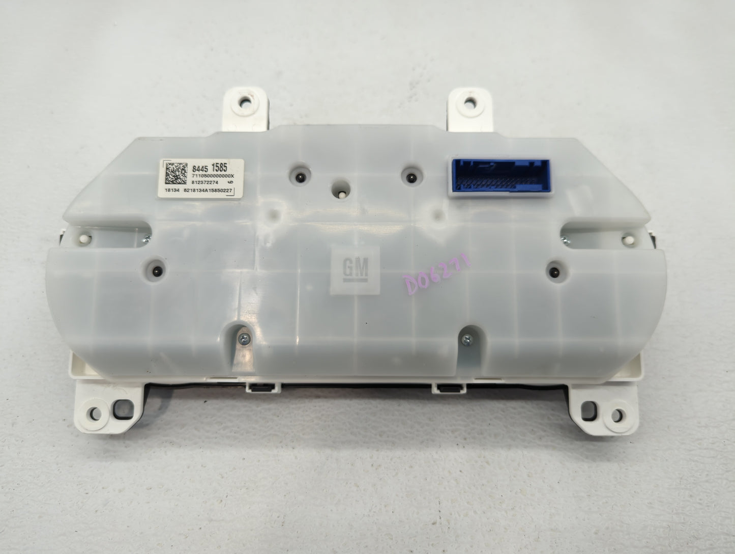 2017-2018 Chevrolet Malibu Instrument Cluster Speedometer Gauges P/N:84075670 84356877, 84128302, 84451585 Fits Fits 2017 20