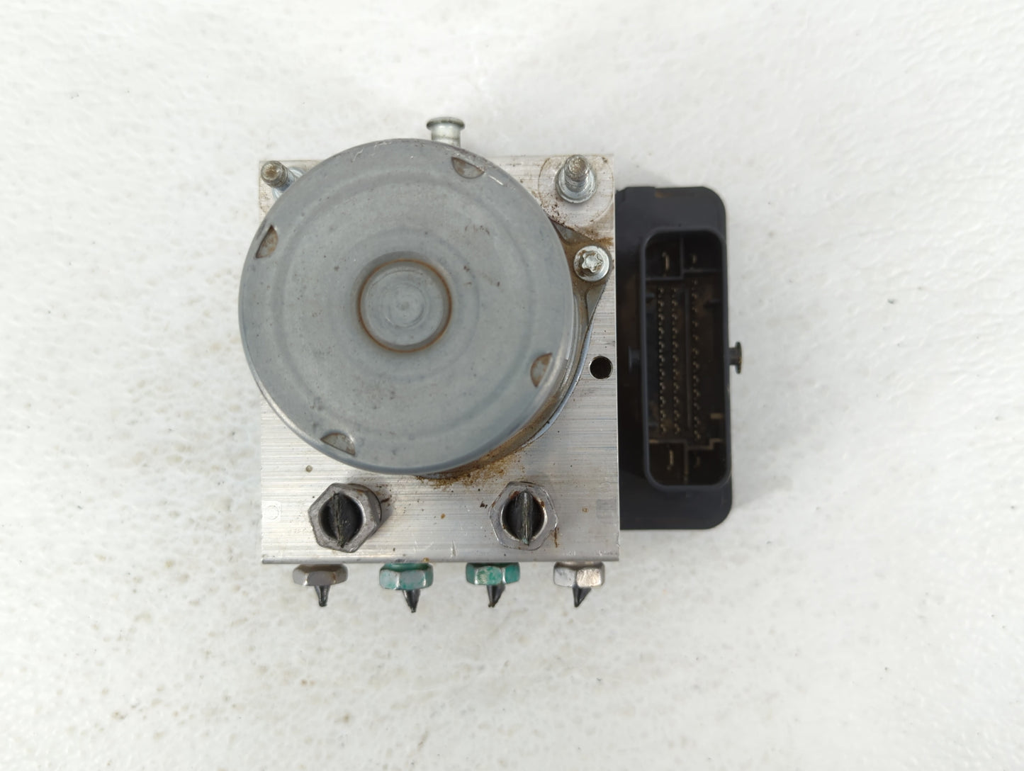 2018 Chevrolet Malibu ABS Pump Control Module Replacement P/N:84325538 Fits OEM Used Auto Parts - Oemusedautoparts1.com