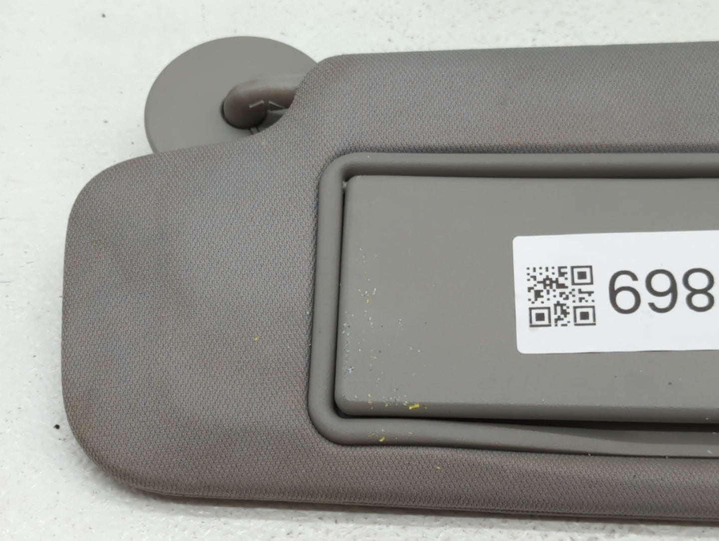 2016-2021 Chevrolet Malibu Sun Visor Shade Replacement Driver Left Mirror Fits Fits 2016 2017 2018 2019 2020 2021 OEM Used A