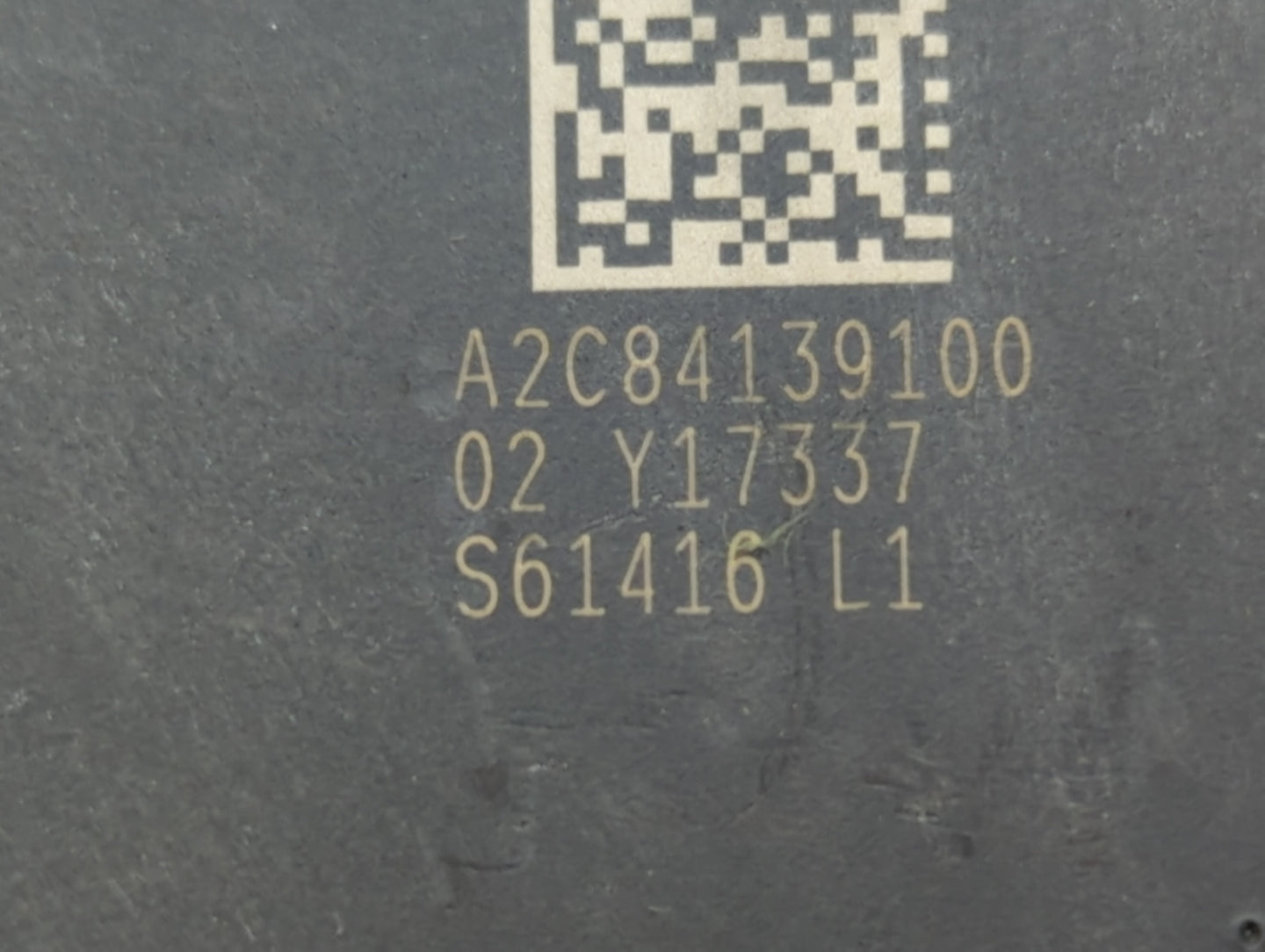 2018-2021 Chevrolet Malibu Chassis Control Module Ccm Bcm Body Control - Oemusedautoparts1.com