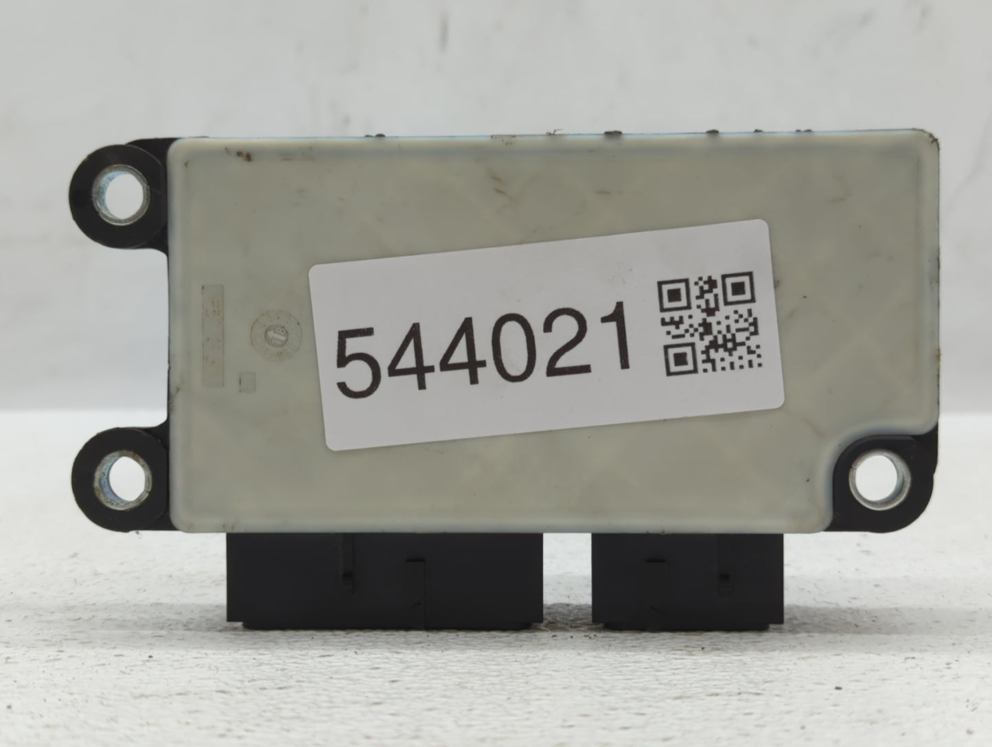 2018-2021 Chevrolet Malibu Chassis Control Module Ccm Bcm Body Control - Oemusedautoparts1.com