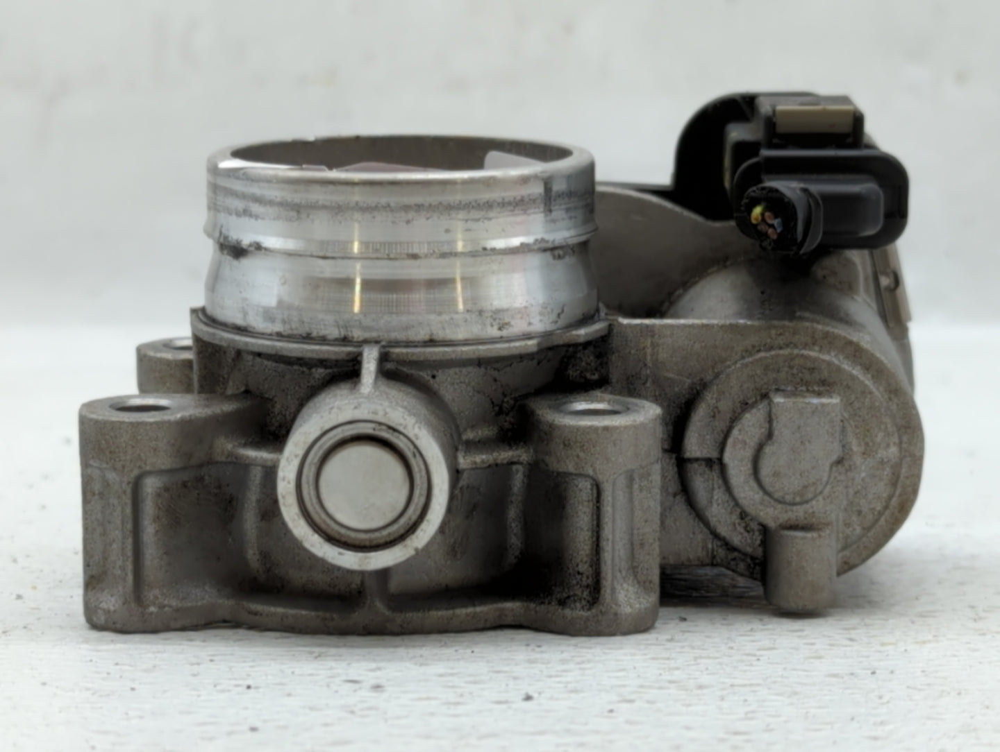 2016-2021 Chevrolet Malibu Throttle Body P/N:12671379AA Fits Fits 2016 2017 2018 2019 2020 2021 2022 OEM Used Auto Parts - O